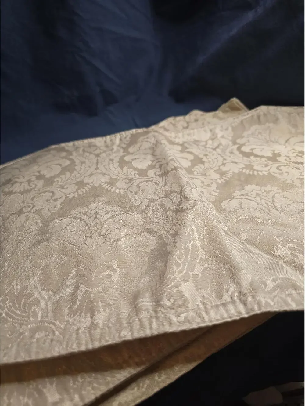 Elegant Cream Damask Placemats and Napkin Set for 4
